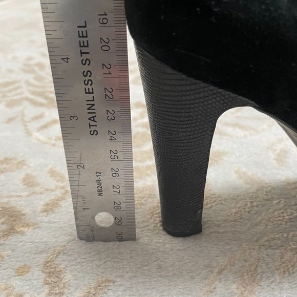 Franco Sarto Black 4-inch Heels - Picture 4 of 4